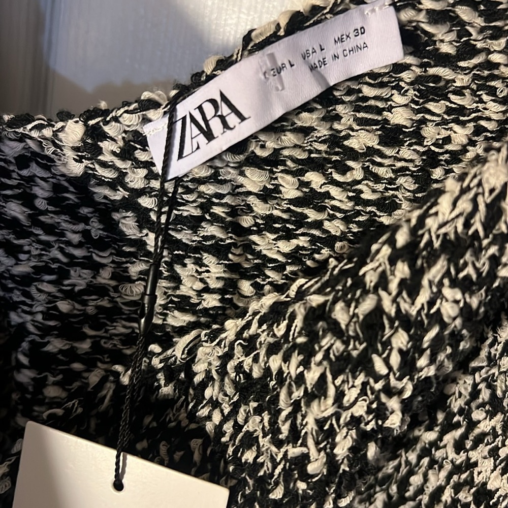 Zara Black and White Knit Sweater - Picture 4 of 5